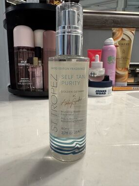 St. Tropez Self Tan Purity Bronzing Face Mist - Gold and Blue Accents